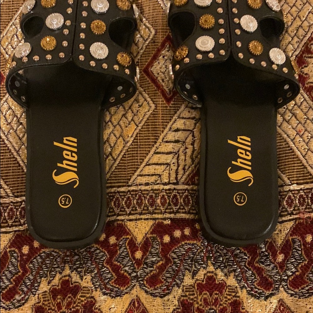 NWOT SHEIN Black and Gold Embellished Sandals - Picture 2 of 5